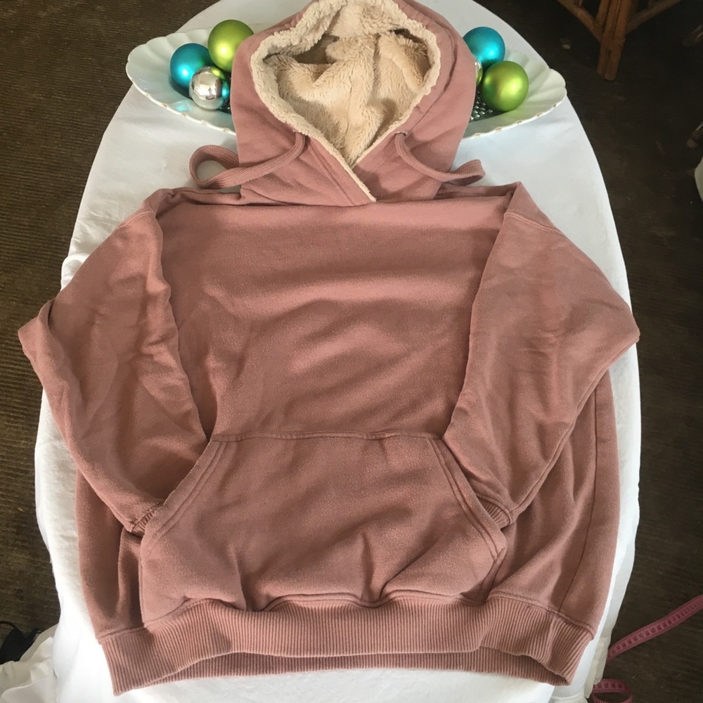 Aerie hooded sweatshirt with soft faux fur lining